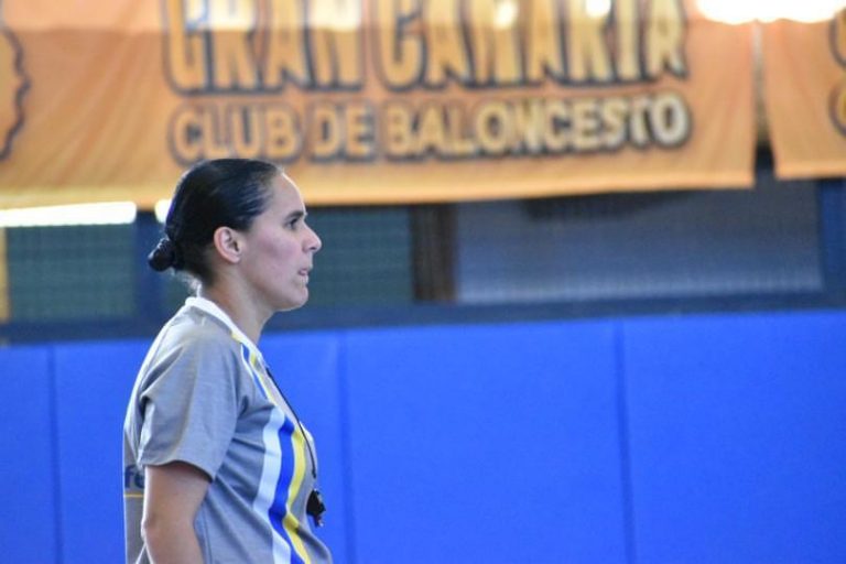 Yurena Santana del Rosario: “Los árbitros somos parte del juego; no vamos a favor o en contra de nadie”